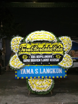 Papan Bunga Duka di Kentengsari